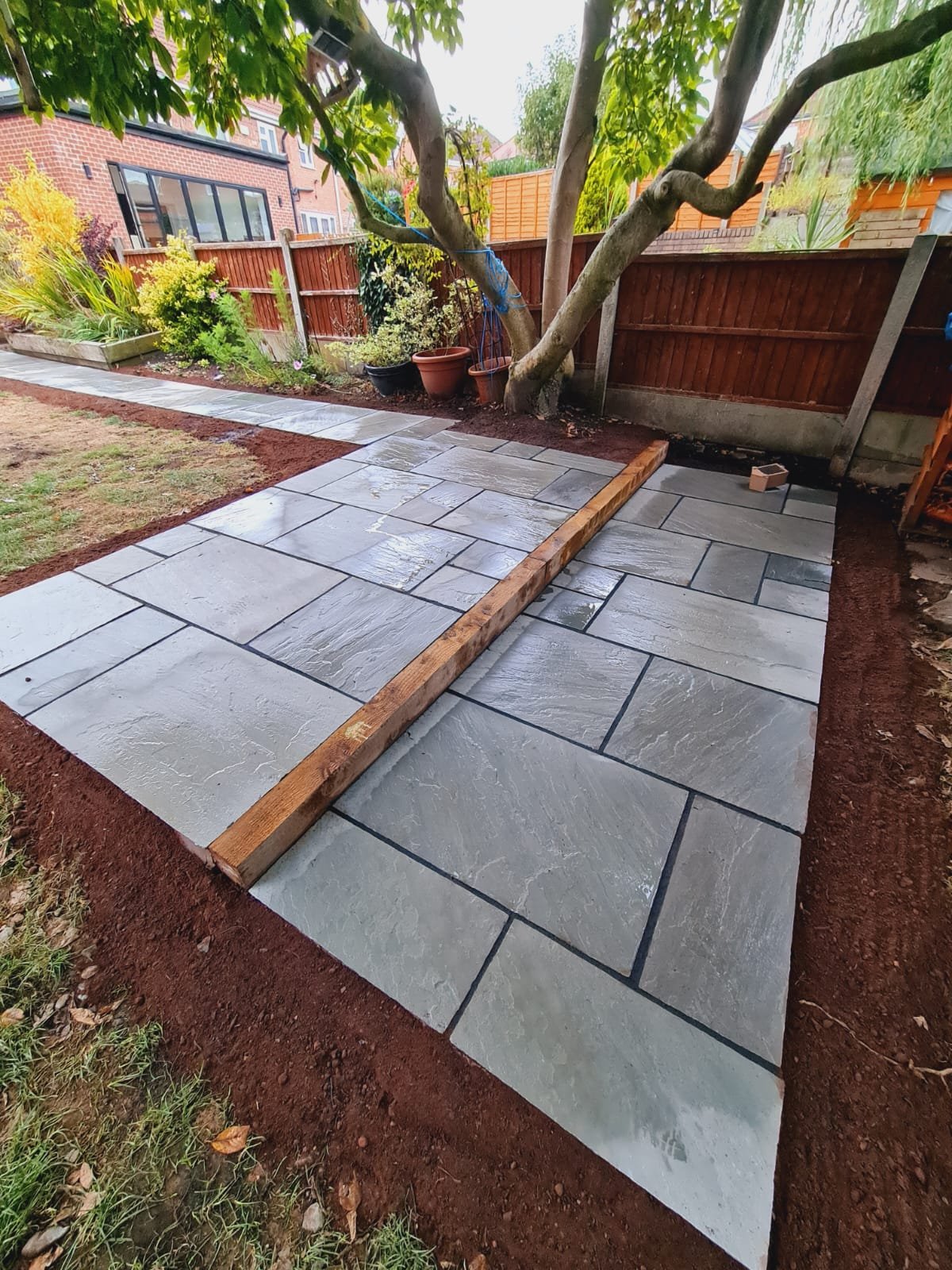 How to Design the Perfect Patio for Your Backyard